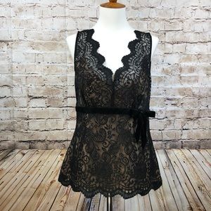Ann Taylor NWOT black lace top size 6
